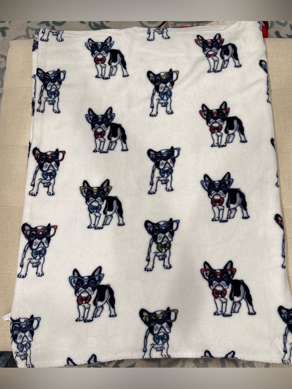 White Plush Dog Print Pet Blanket - Cute French Bulldog Design